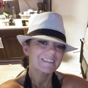 Meet your Posher, Shea